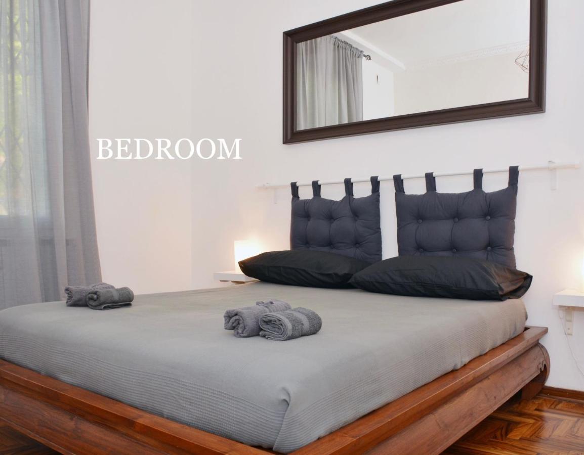 Apartamento Apartment, Garden And Parking